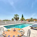 Villa Marite - 4 Bed/ 2 Bath - Own Private Pool *