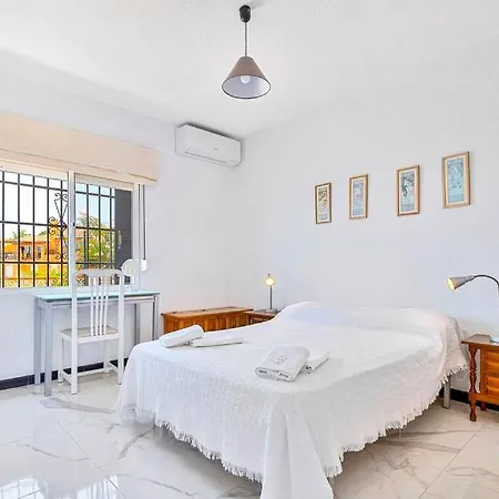 Marite - 4 Bed/ 2 Bath - Own Private Pool *