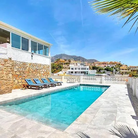 Villa Marite - 4 Bed/ 2 Bath - Own Private Pool