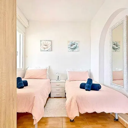 Villa Marite - 4 Bed/ 2 Bath - Own Private Pool Fuengirola