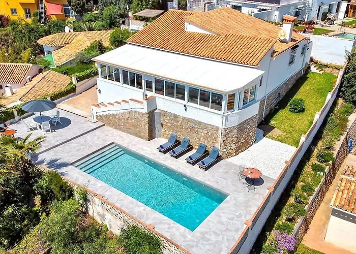 Marite - 4 Bed/ 2 Bath - Own Private Pool Fuengirola