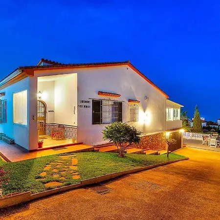 Villa Marite - 4 Bed/ 2 Bath - Own Private Pool *