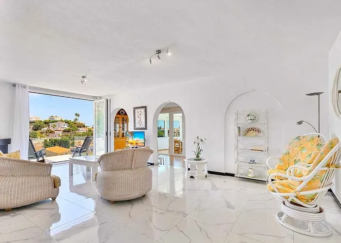 Marite - 4 Bed/ 2 Bath - Own Private Pool *