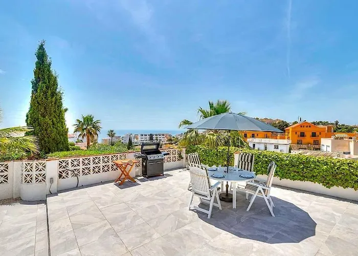 Marite - 4 Bed/ 2 Bath - Own Private Pool Villa Fuengirola